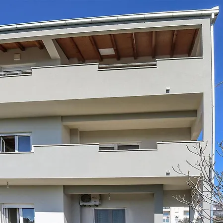 Apartment Andela