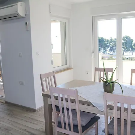 Andela Apartment *